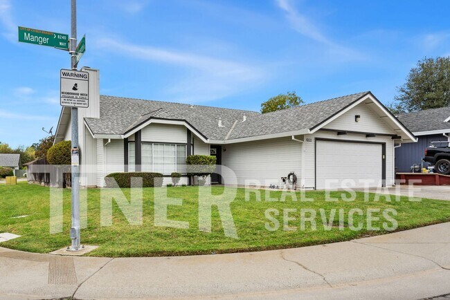 Building Photo - Beautiful Home with Open Floor Plan!