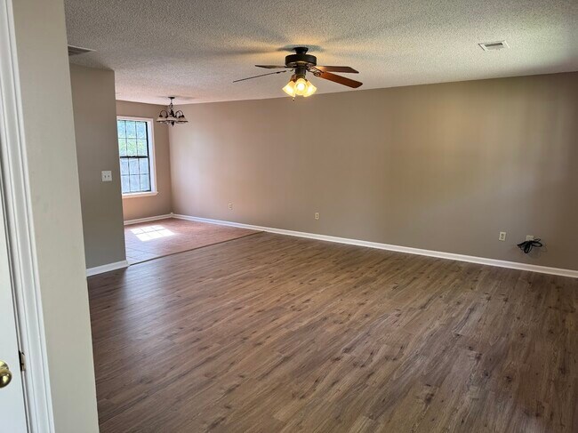 Building Photo - 4704 Sams Pl