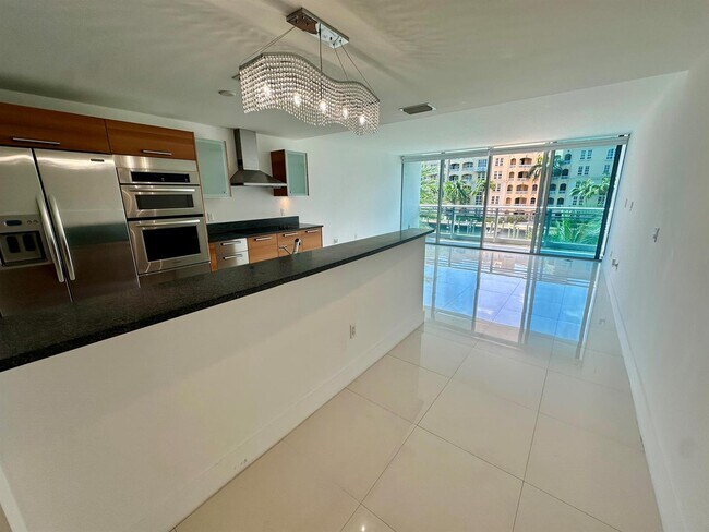 Foto del edificio - 2950 NE 188th St