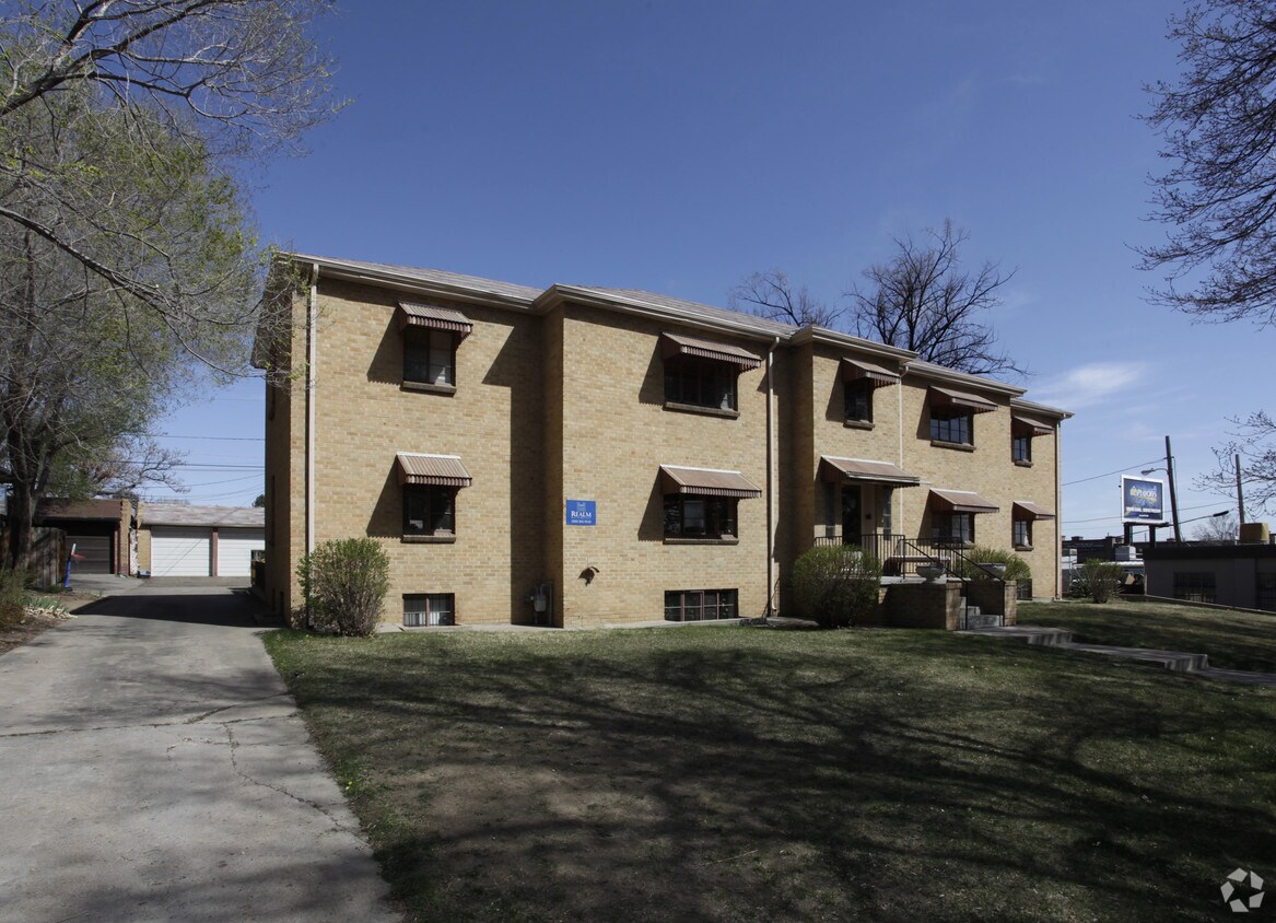 Building Photo - 1530 Kearney St