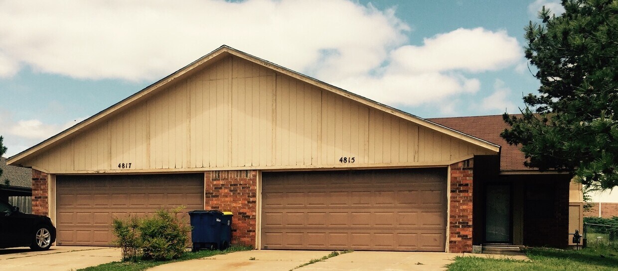Primary Photo - 4815-4817 Britton