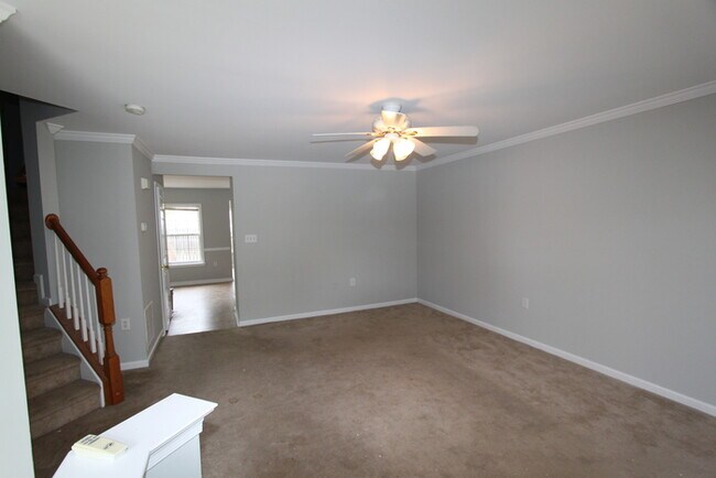 Foto del edificio - Charles Town Townhome