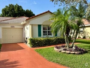 Building Photo - 6129 Heliconia Rd