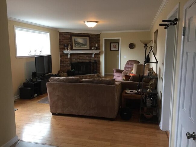 Foto del edificio - 3522 Wood Bridge Dr