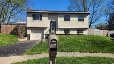 Building Photo - 620 Mistletoe Ct