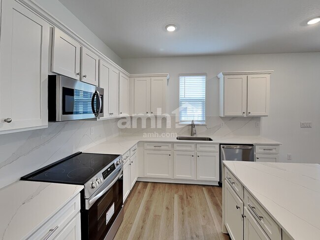 Foto del edificio - 3012 20th Ave W