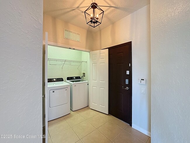 Building Photo - 3848 Lexmark Ln