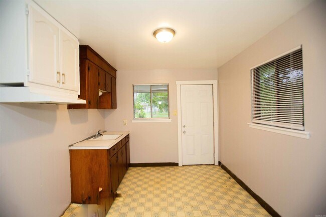 Foto del edificio - 5607 Alpha St