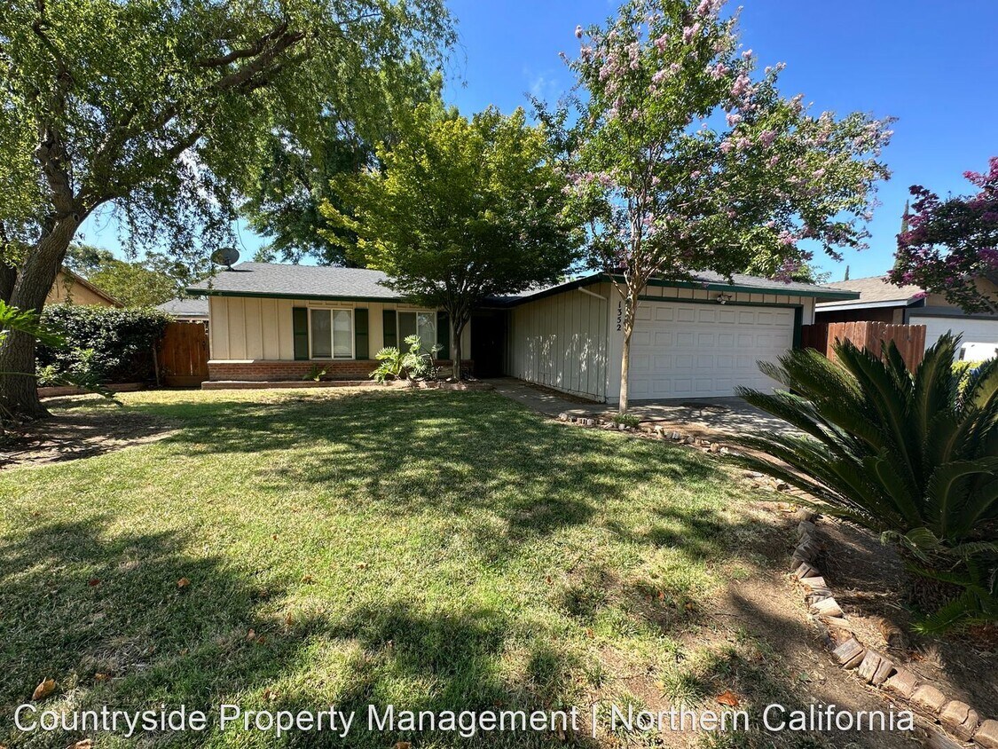 Primary Photo - 3 br, 2 bath House - 1352 Villa Drive