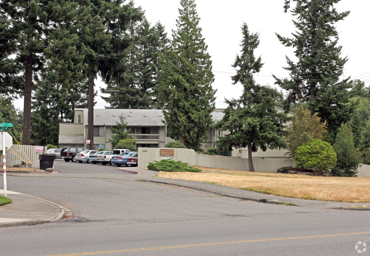 Building Photo - True Vine Senior Apartments