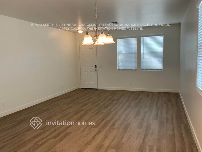 Foto del edificio - 1806 E Patrick Ln