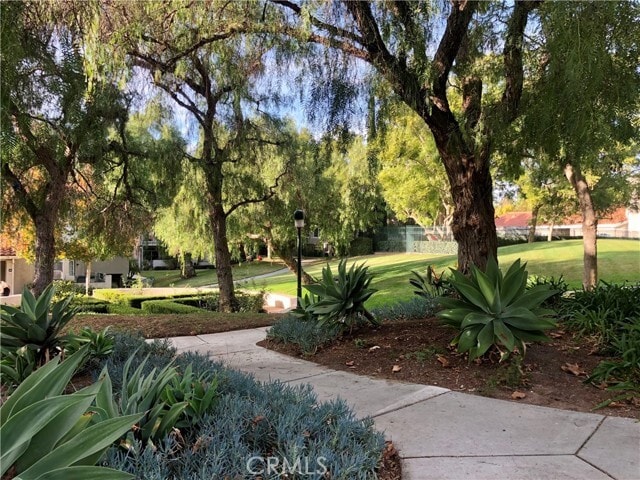 Foto del edificio - 67 Whippoorwill Ln