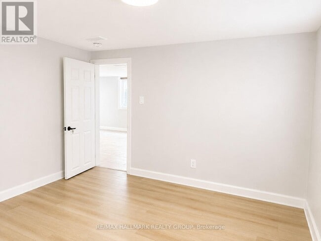 Photo du bâtiment - 735 Borthwick Ave