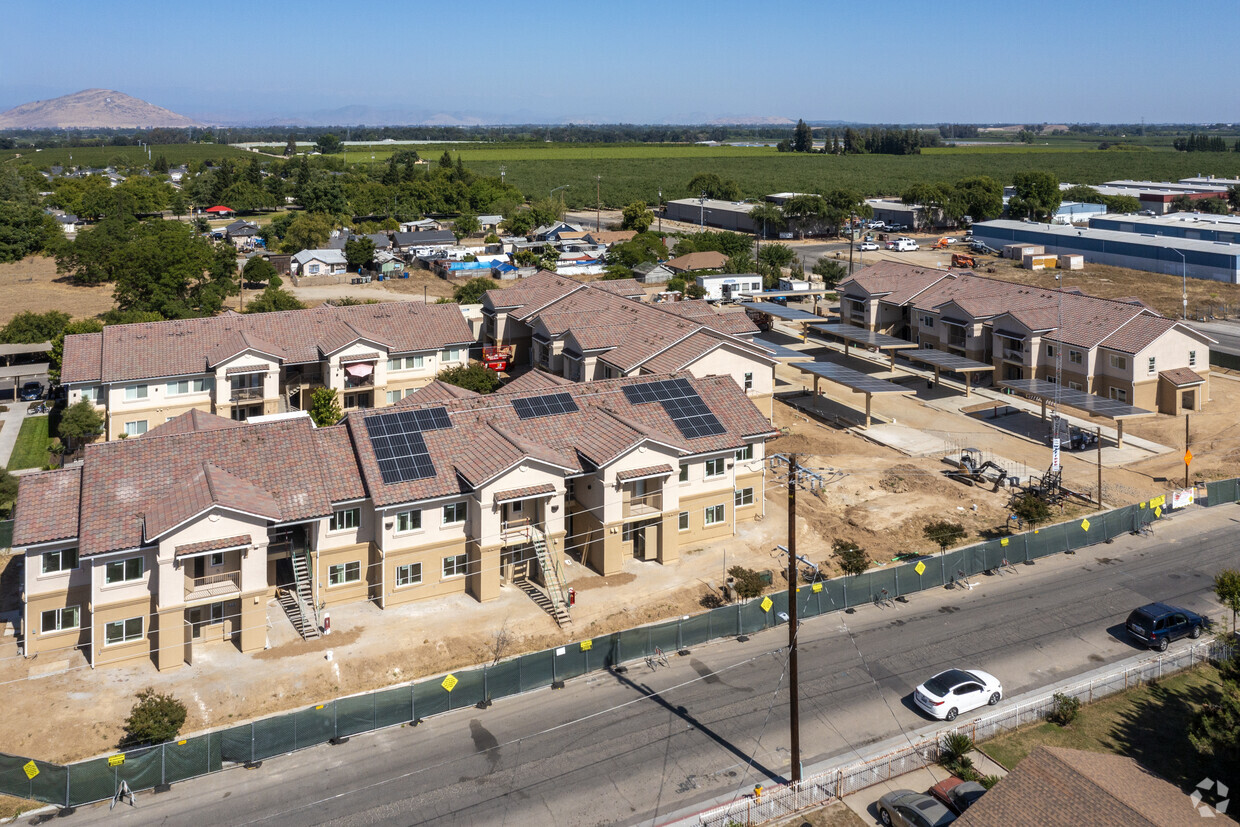 Construction 5/2022 - Sanger Crossing Apartments