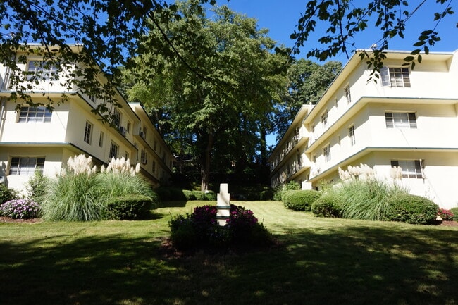 Quaint Art Deco In the heart of ATL - 41 25th St NW