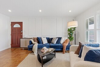 Building Photo - 139 Mariposa Ave
