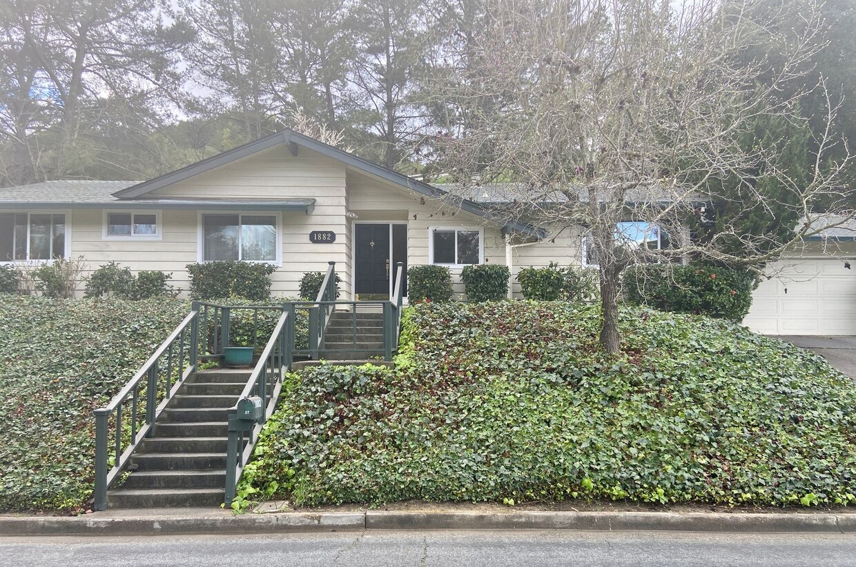 Primary Photo - Nice Single Level Home in Moraga Available...