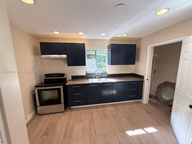 Foto del edificio - 287 NE 118th Terrace