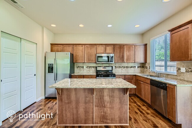 Foto del edificio - 6805 9th Street East, Fife, WA, 98424