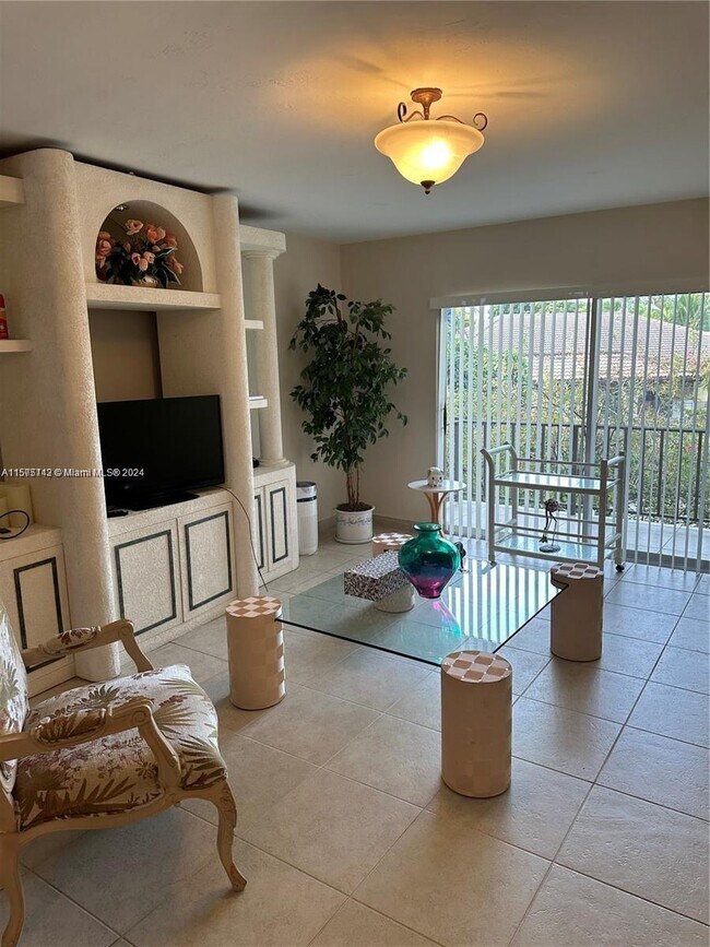 Foto del edificio - 9456 SW 77th Ave