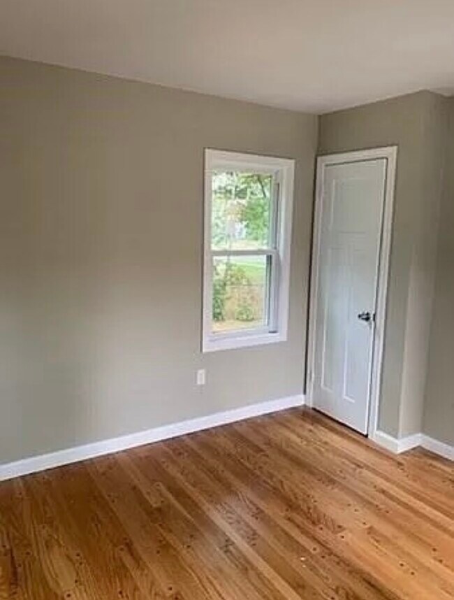 22 Holyoke St, Easthampton, MA 01027 House Rental in Easthampton, MA