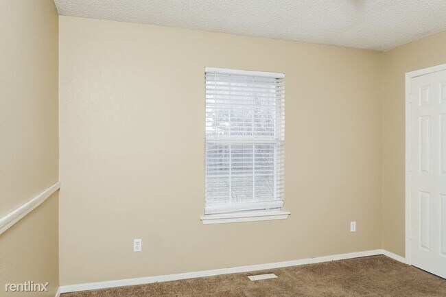 Building Photo - 3 br, 2 bath House - 11240 Cimarron Dr