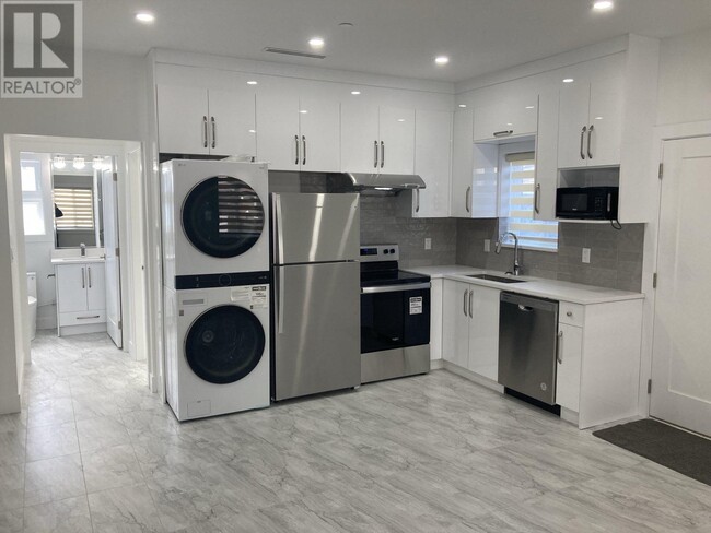 Photo du bâtiment - 2956 E 16th Ave