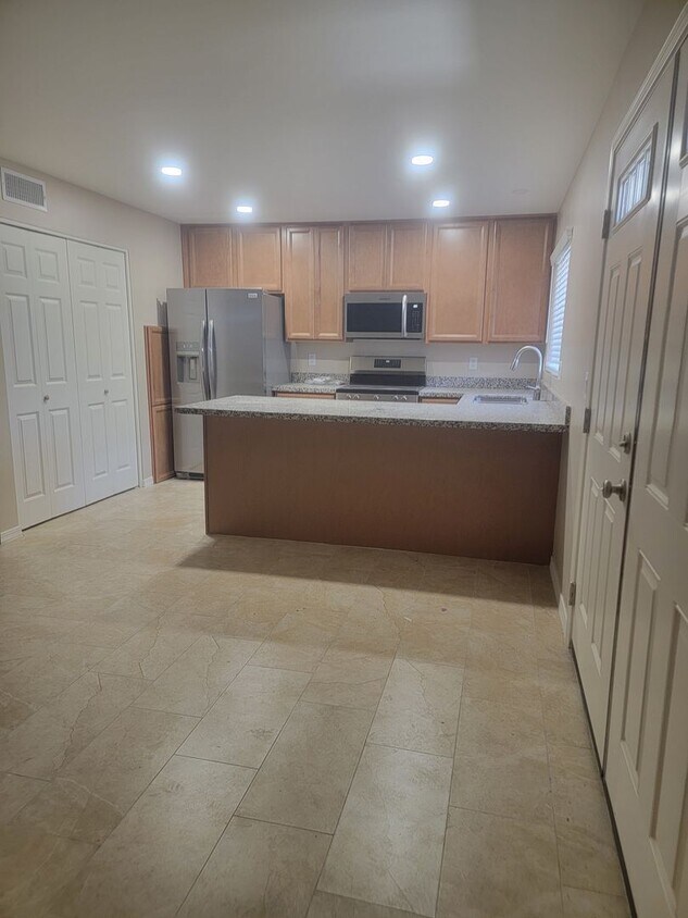 Primary Photo - Beautifully remodeled townhouse