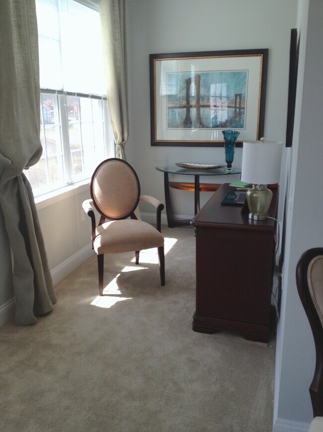 Den / Office / BR - 3207 Ramapo Ct