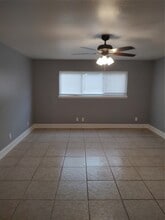 Building Photo - 13150 Trail Hollow Dr