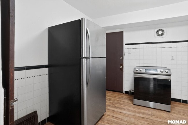 Foto del edificio - 7616 Stanwood Dr