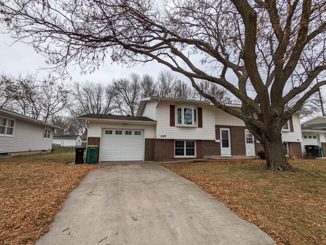 Building Photo - 1429 Spartan Ave