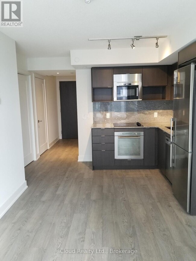 Building Photo - 7 Mabelle Ave