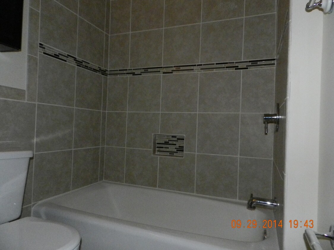 5217 Newton St, Bladensburg, MD 20710 Condo for Rent in Bladensburg