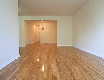 Building Photo - 3135 Crescent St
