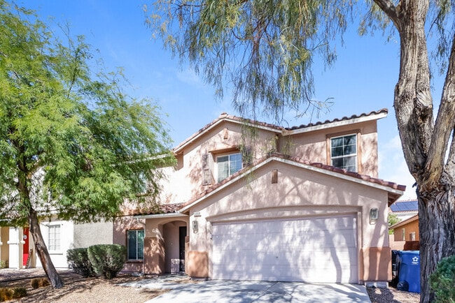 Building Photo - Beautiful Home!