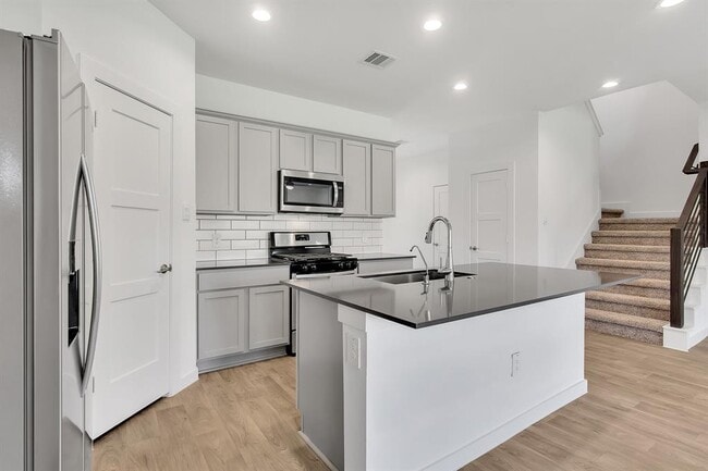 Building Photo - 14211 Black Cyn Ln