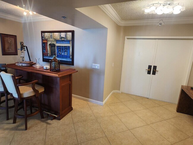 Building Photo - 4748 S Ocean Blvd