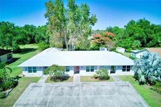 Building Photo - 4706 Mercado Dr