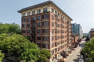 Building Photo - Chesterfield Apartments