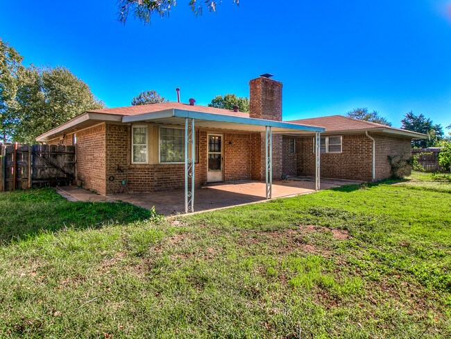 Building Photo - 6717 S Harvey Pl