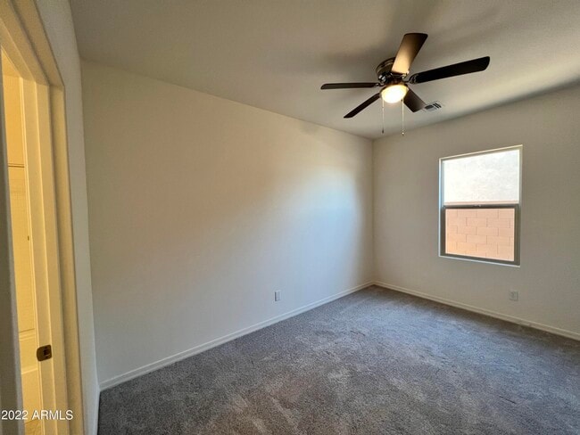 Building Photo - 2446 Alonso Dr