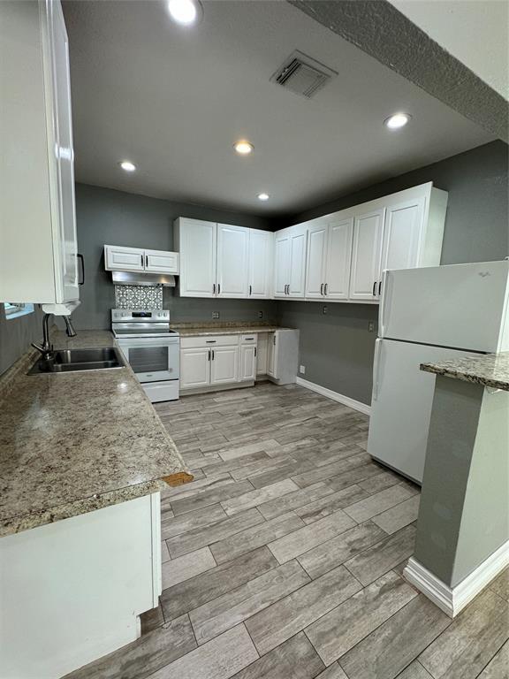 Building Photo - 1489 Sonora Dr