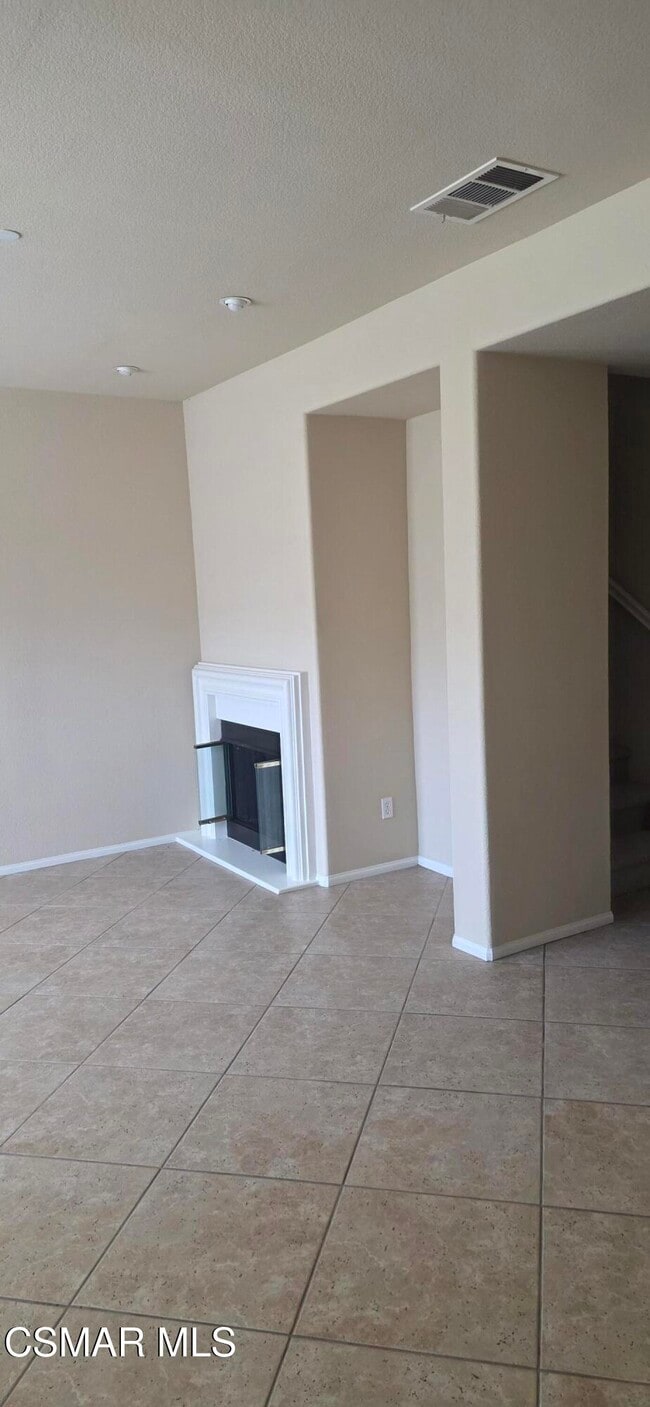 Building Photo - 155 Via Aldea