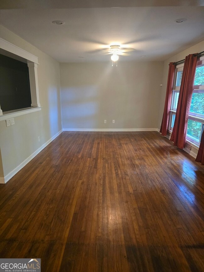 Foto del edificio - 2675 Headland Dr
