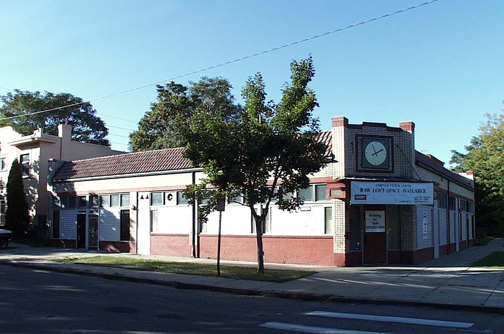 Foto del edificio - Corner Clock Lofts