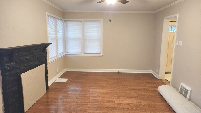 Foto del edificio - 814 Park Pl