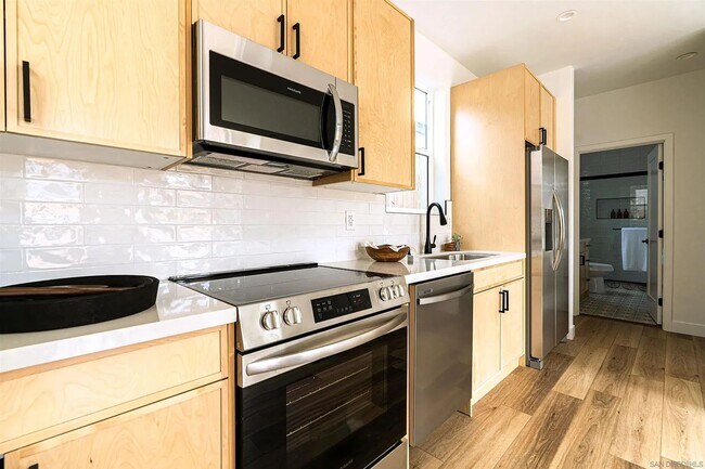 Foto del edificio - 2945 B. St