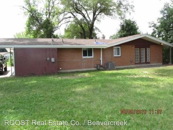 Building Photo - 821 N Eppington Dr