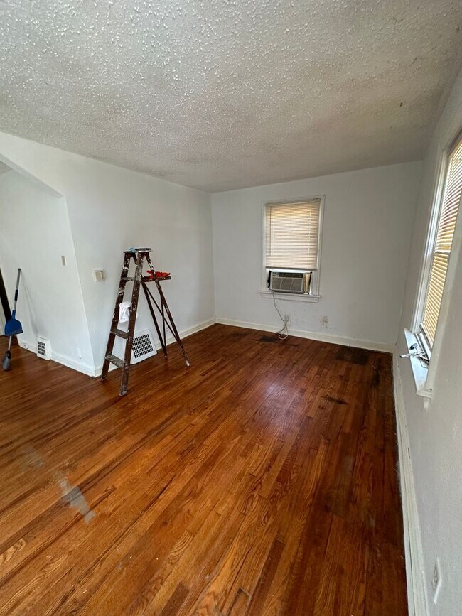 Foto del edificio - 5668 Geer